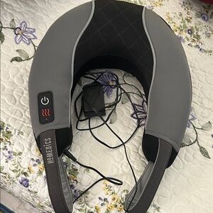 Homedics Black and Gray Heated Neck Massager